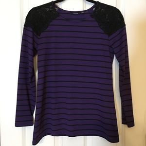 Long Sleeve Size Small Tee Shirt with emblishments